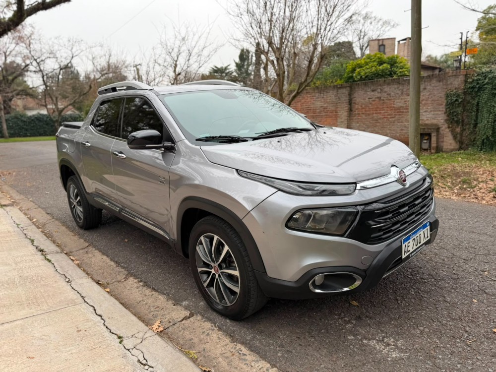 Fiat Toro VULKANO 4X4 AT9 — foto 3
